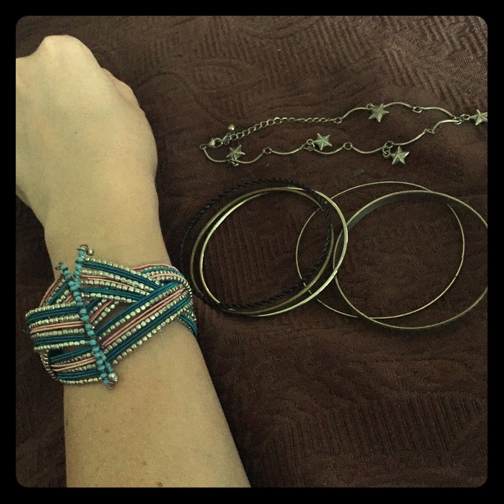 💕 Set of 7 Bracelets